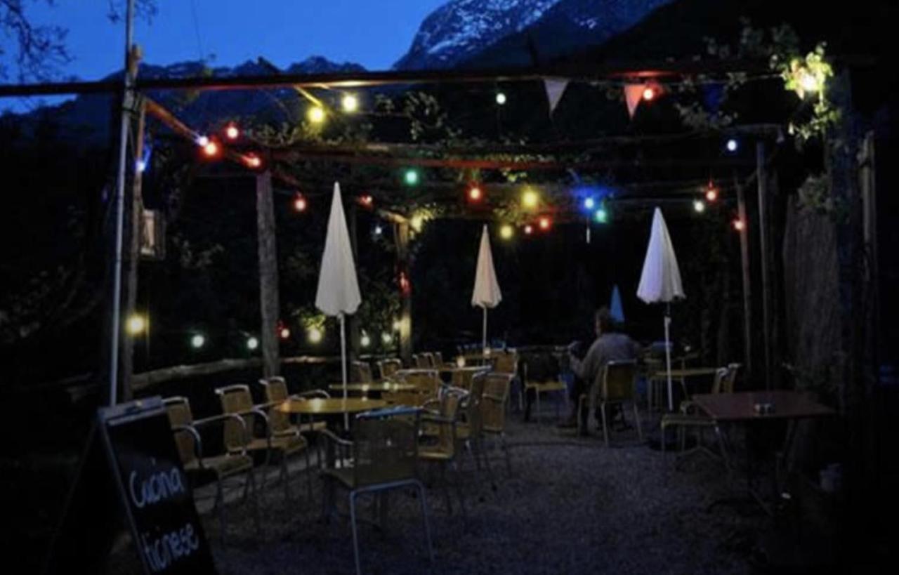 Osteria Gruetli Con Alloggio Borgnone المظهر الخارجي الصورة